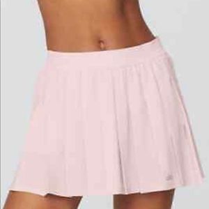 Alo Yoga Varsity Tennis Skirt Skort Womens Size XS Pink Sugar Pleated Woven